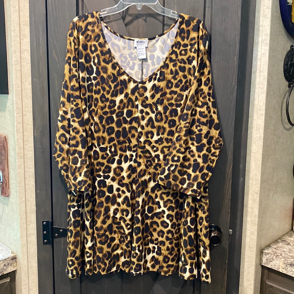 Monroe & Main Blouse